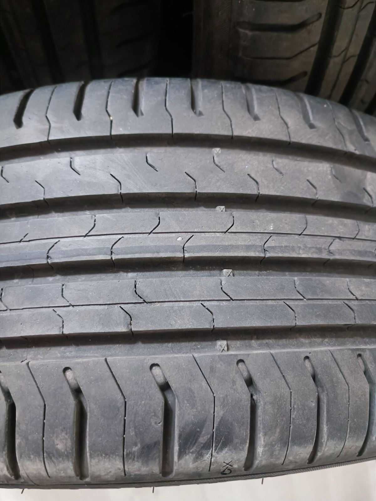 Літні шини Continental 195/45 R16 H XL у відмінному стані