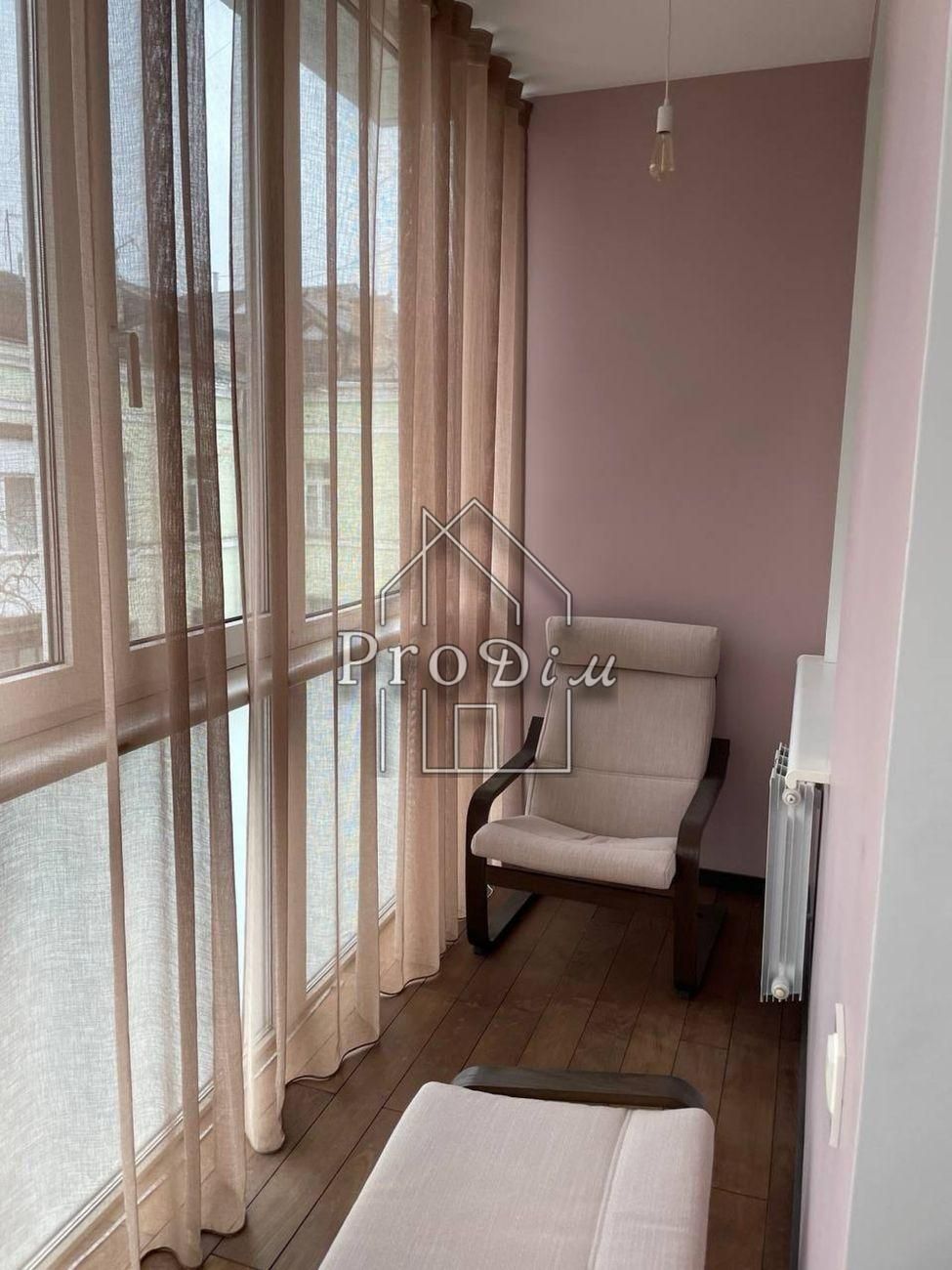 Продаж 4к квартири 210 м2 вул.Тарасівська, Центр, Царський будинок