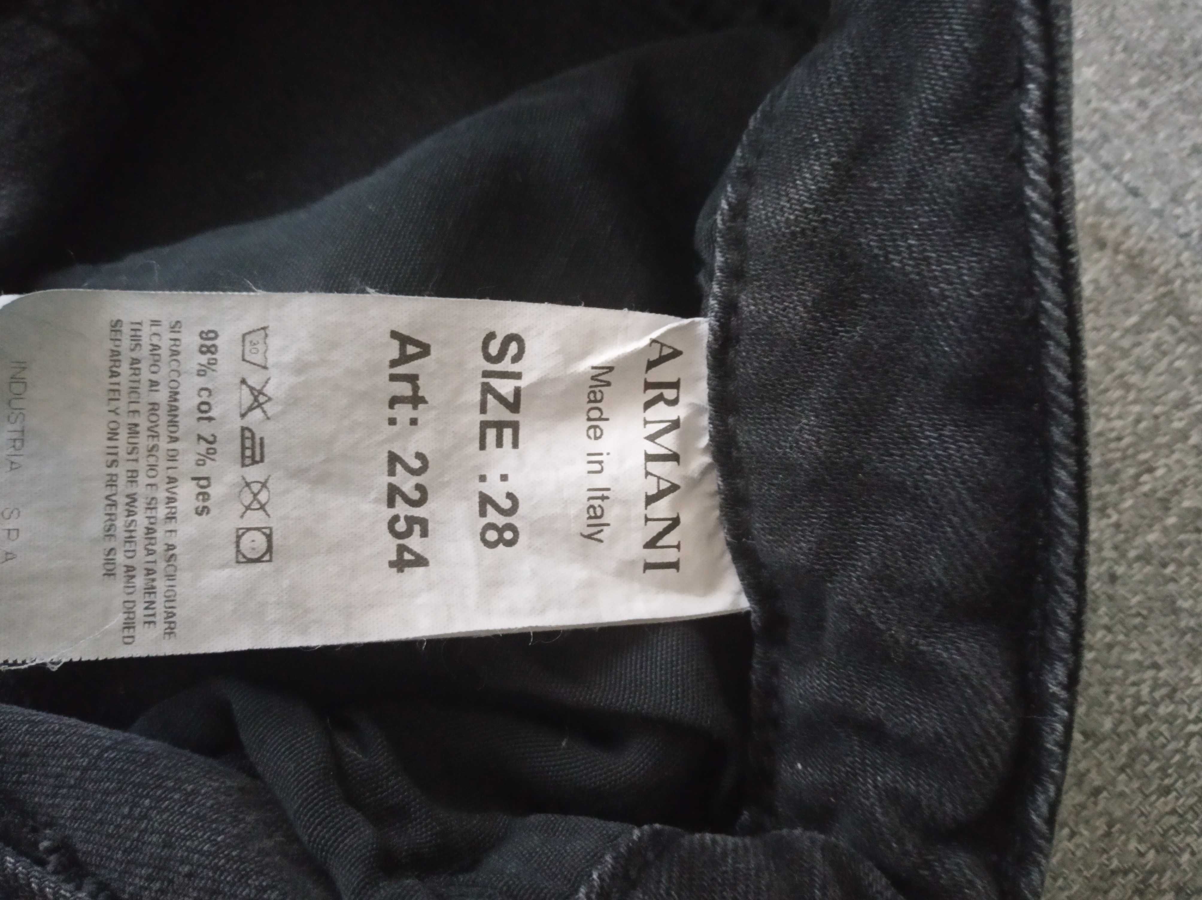 OKAZJA Armani Exchange NOWE spodnie jeans rozm. 28