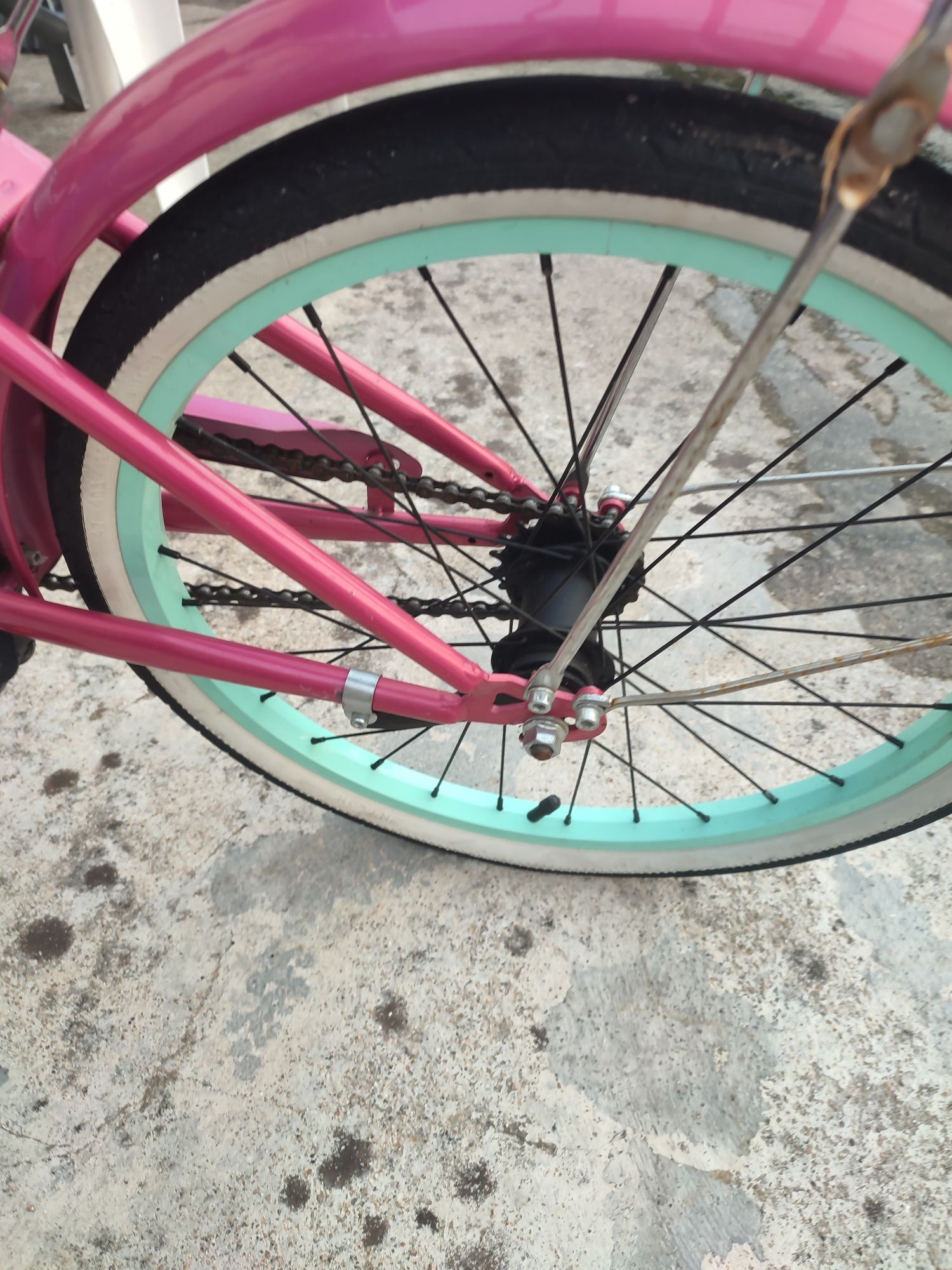 Bicicleta menina