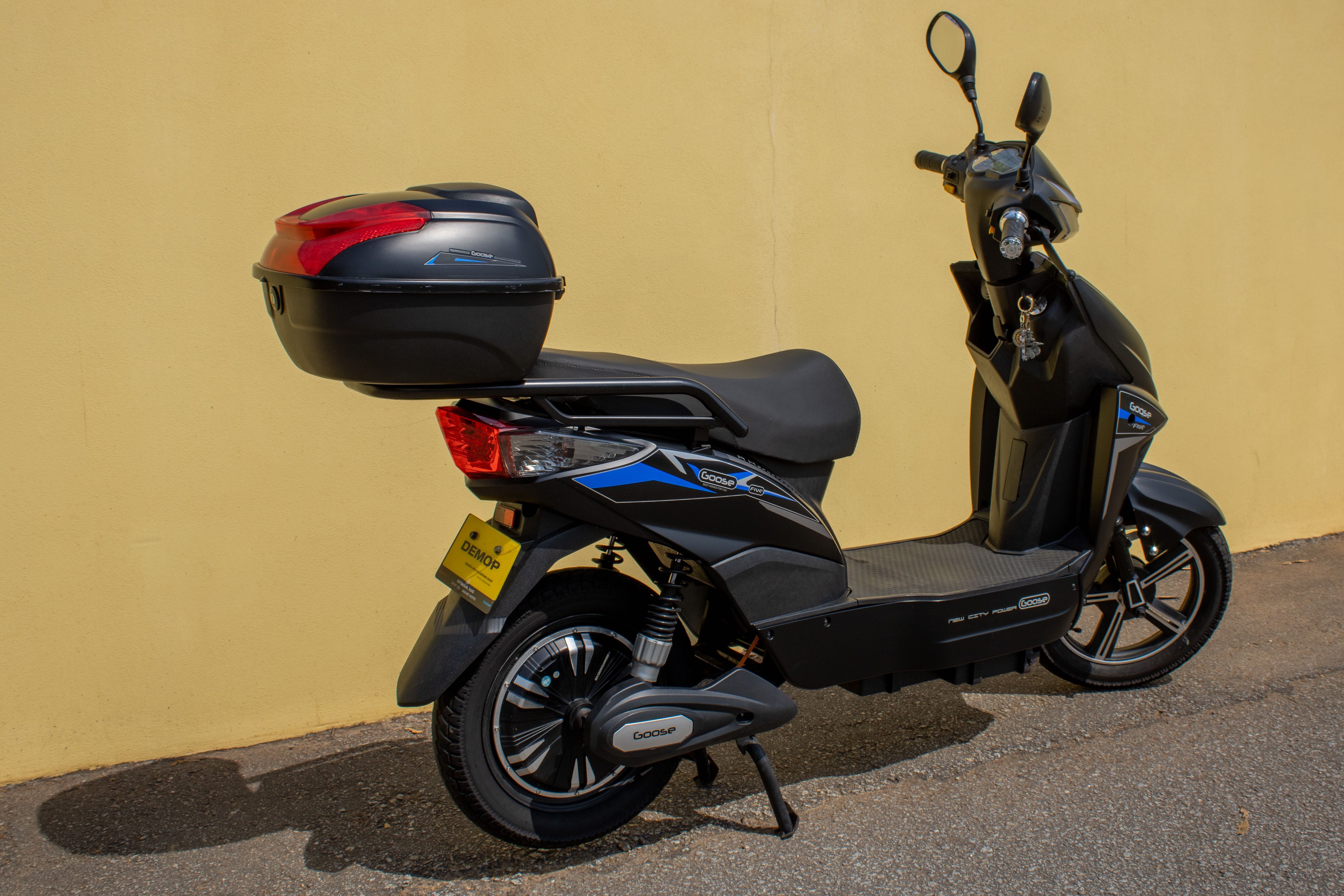 Scooter/Mota Elétrica Vortex Goose Five | Ideal para cidade