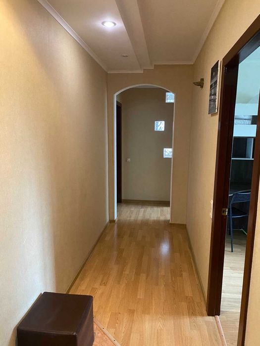 Продаж 3 кімнатної квартири біля метро Оболонь