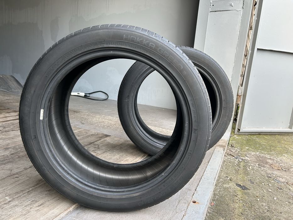 Nokian Nakka Green 3  235 45 18