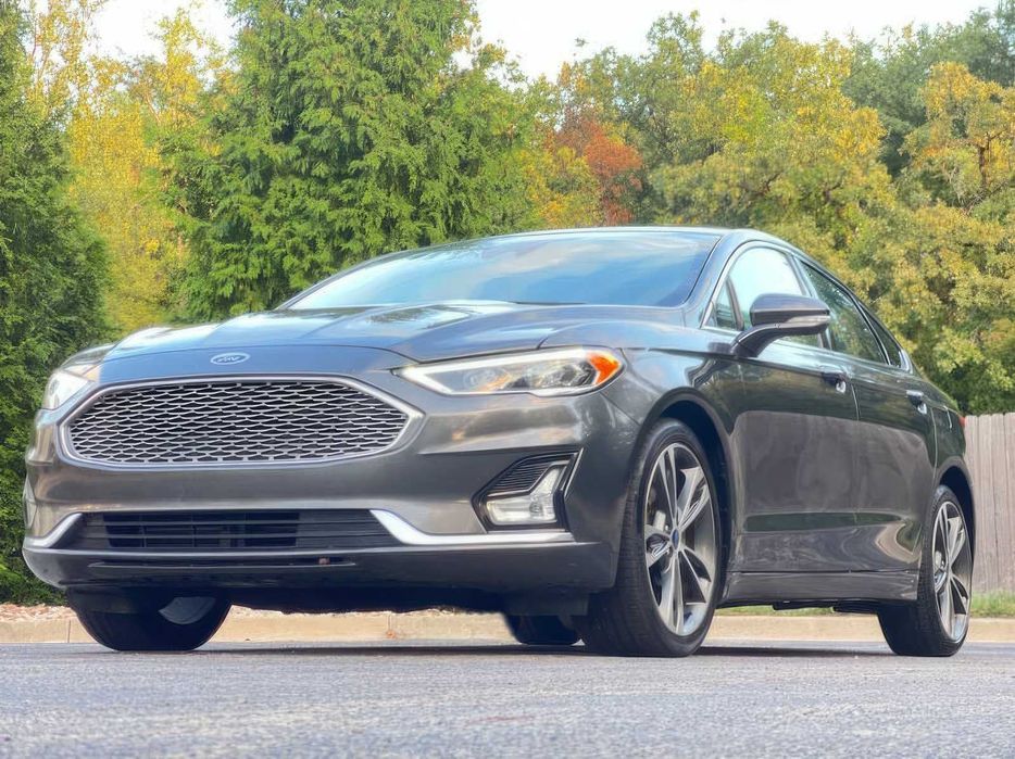 Ford Fusion Titanium      2020