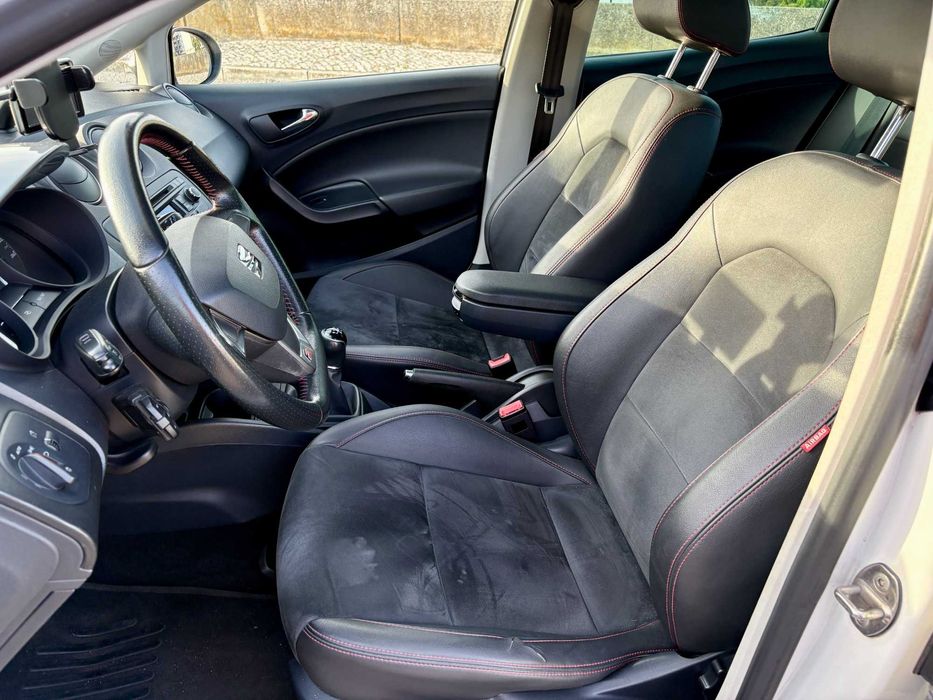 Seat Ibiza FR Edição 30 Anos 1.2 TSI 105cv - Preço Fixo