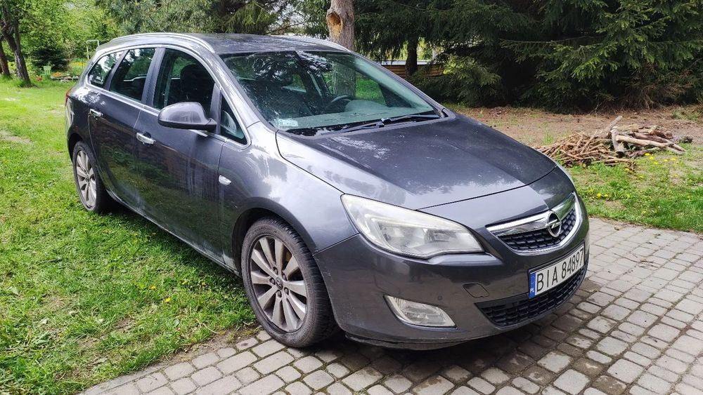 Opel Astra Opel Astra 2,0 CDTI Sports Tourer,2011, diesel,automat