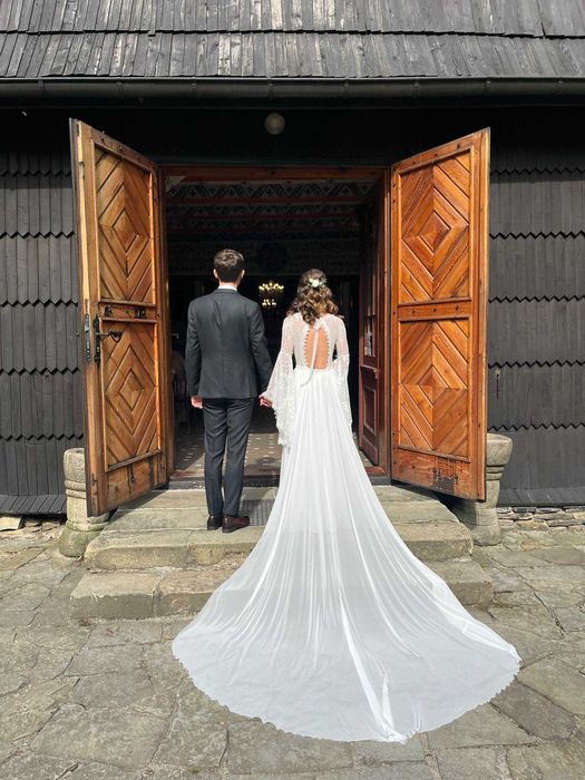 Suknia ślubna „White Lovers” Aleksandra Trzeszan -  GINEVRA 2024 XS/S