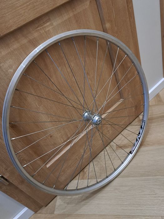 Koło 28 cali przód vbrake treking łożyska maszynowe