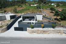 Moradia Individual Térrea com Piscina - NOVA