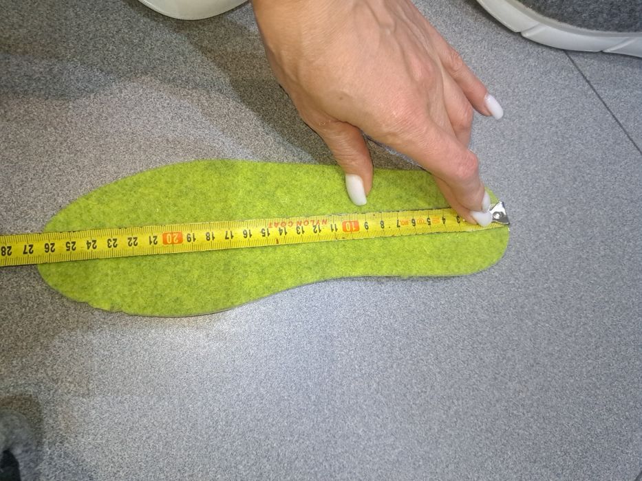 Кросівки з шерсті мериноса 42,40розмір