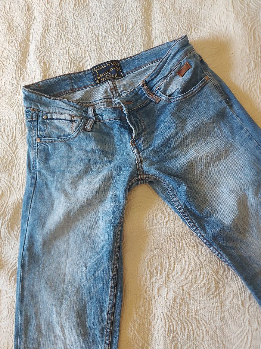 Calça ganga Stradivarius 38
