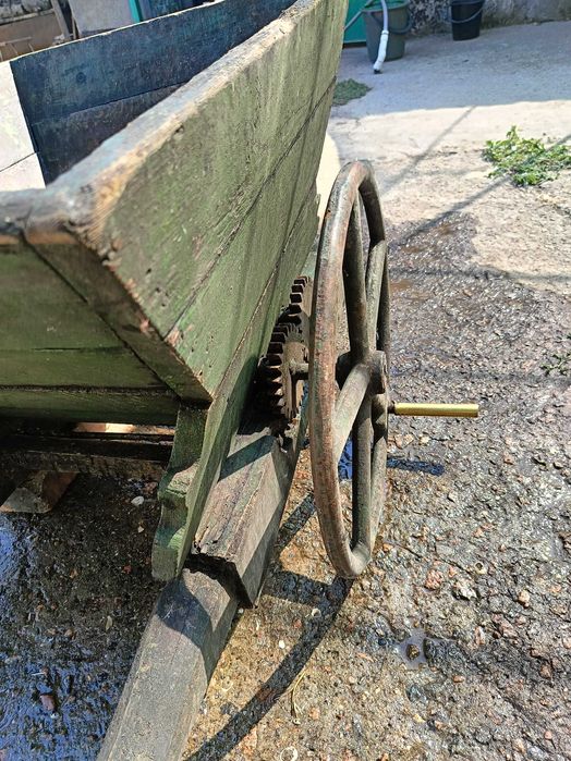 Дробилка для винограду