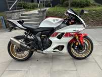 Yamaha R7 akrapovic, quickshifter + dodatki