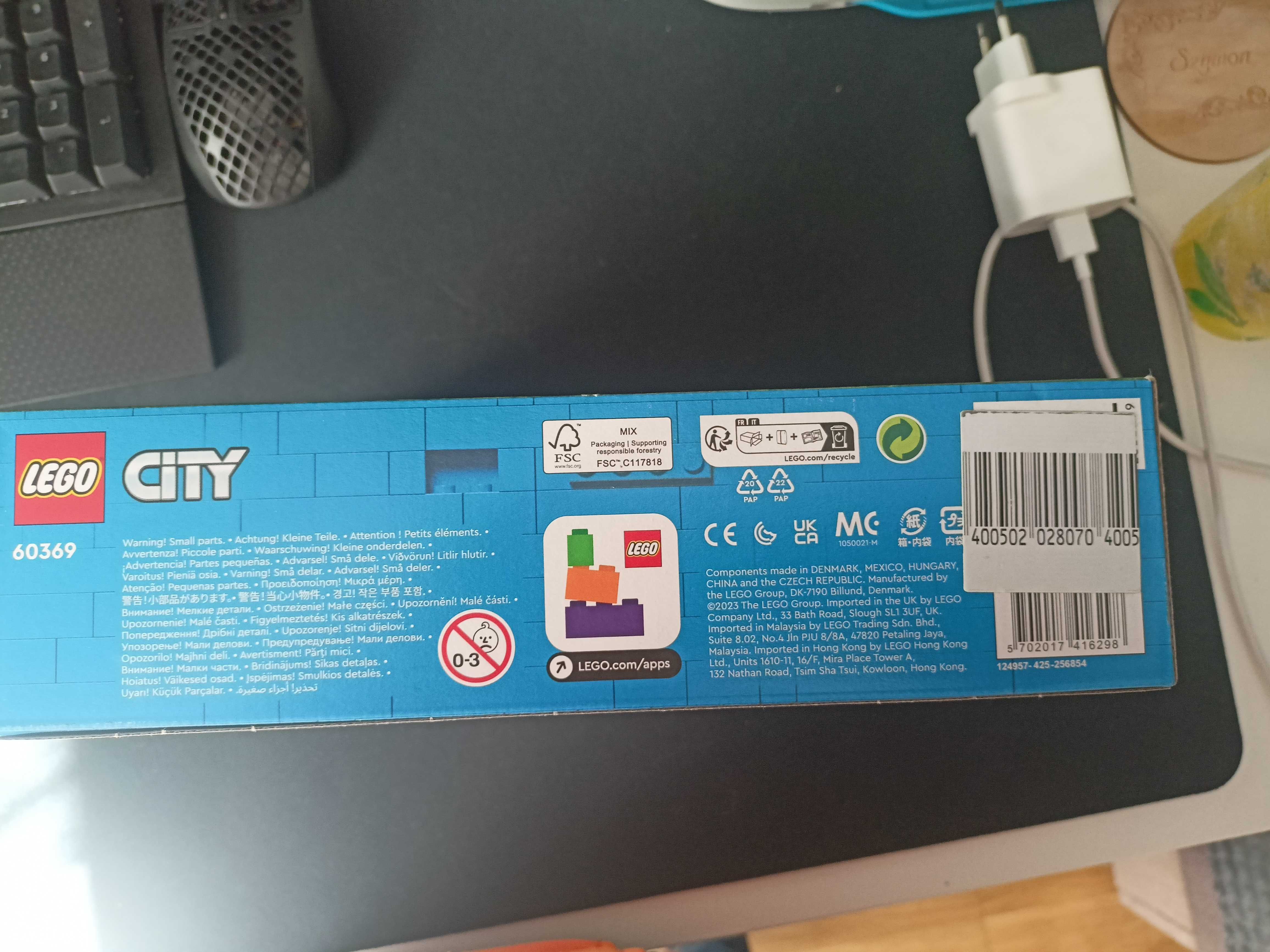 Klocki LEGO CITY Policyjny Samochód  NOWE