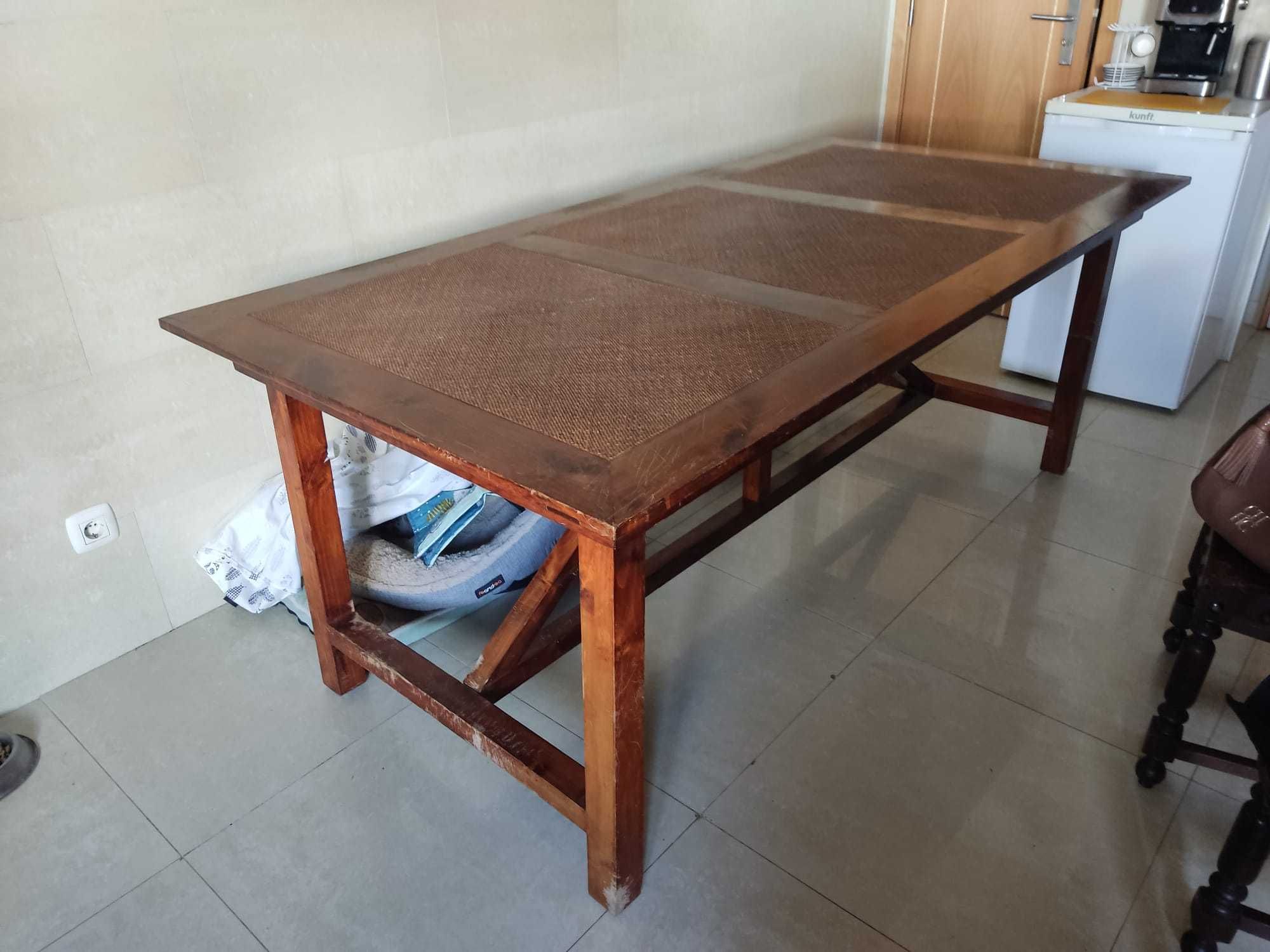 Vendo mesa de jantar