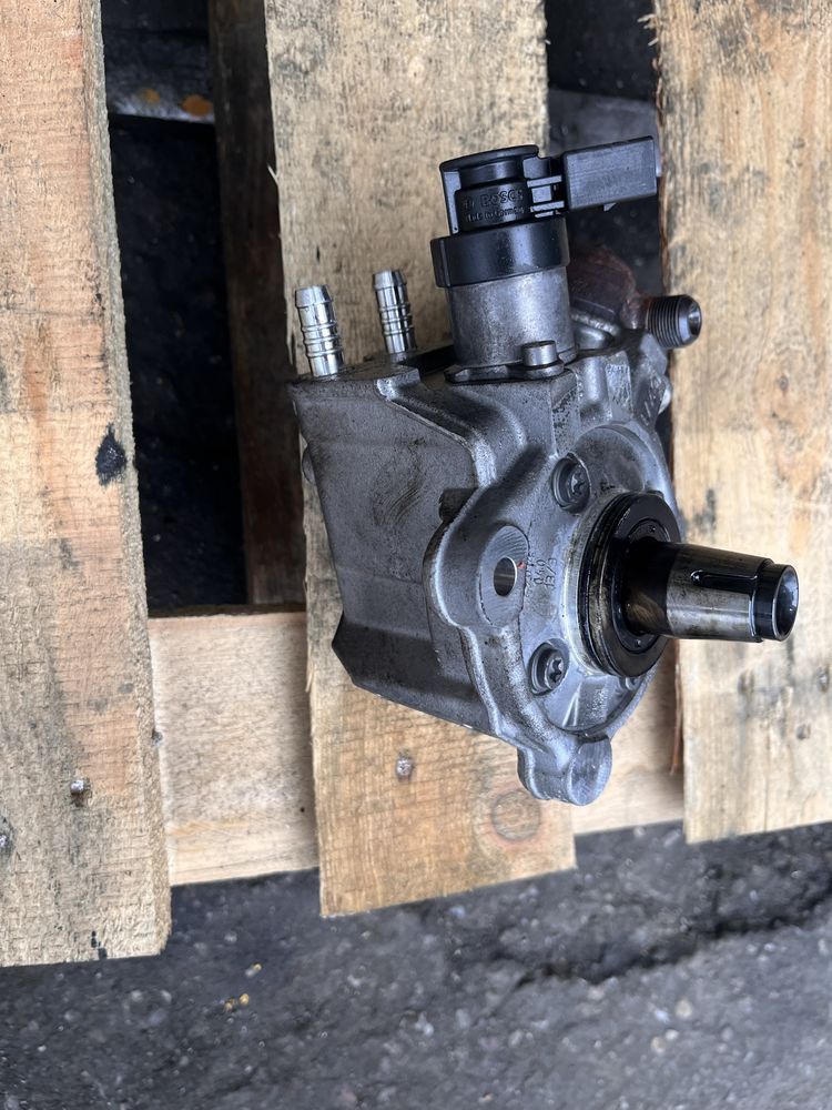 Bmw f10 f11 2.0d pompa wtryskowa