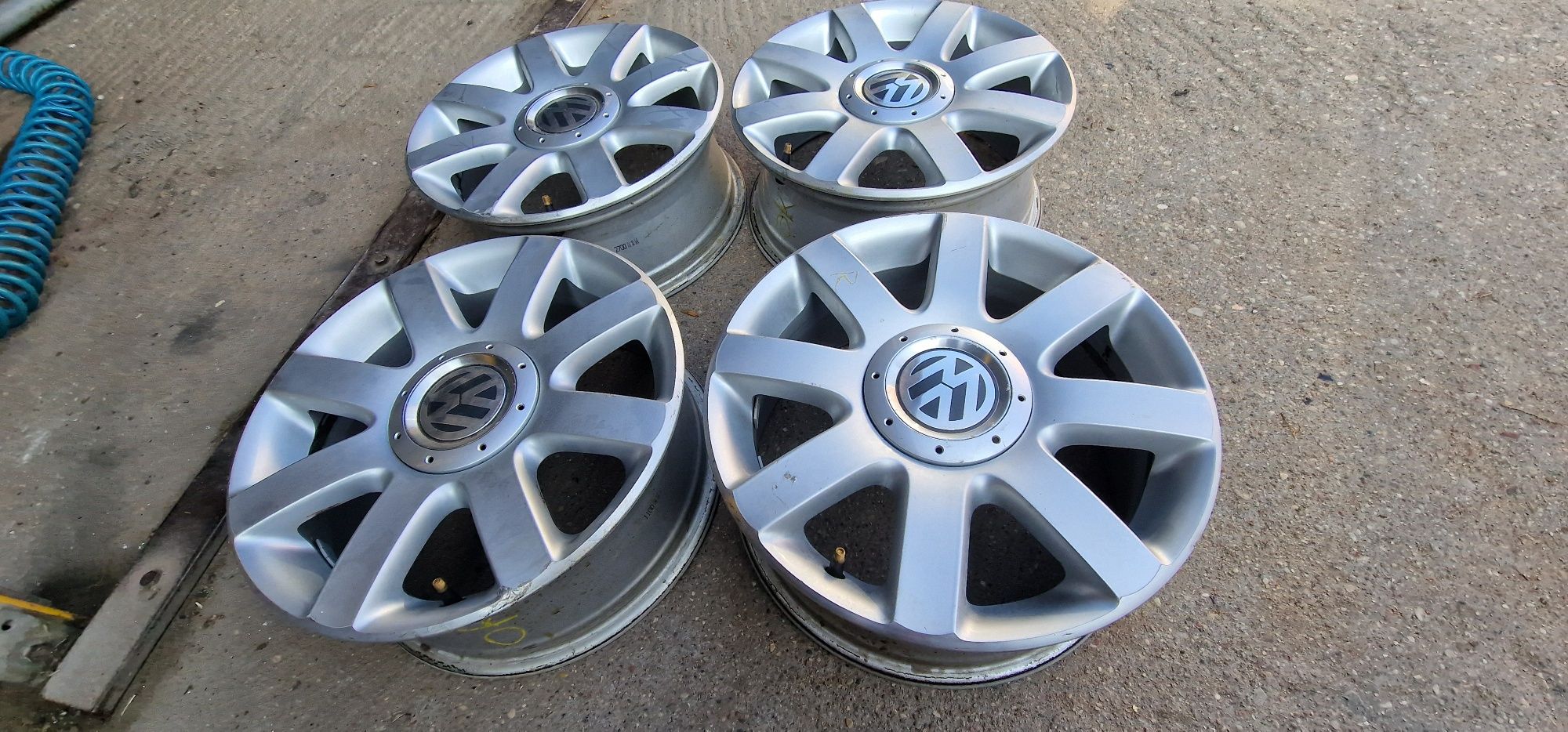 Felgi Aluminiowe Volkswagen Golf V-VI R16 5x112  ET50 -6.5J