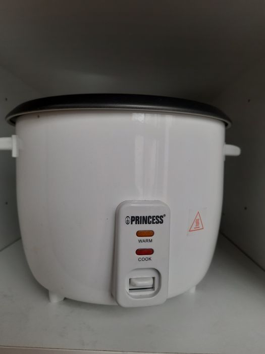 Panela de arroz elétrica