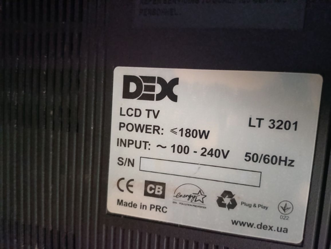 Dex 32 дюйма ,жк