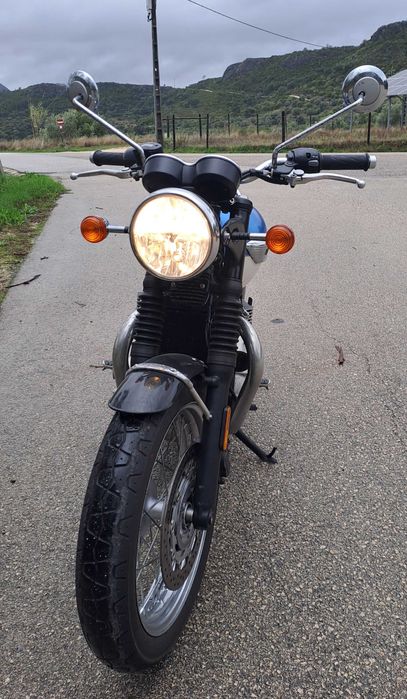 Triumph Bonneville T100