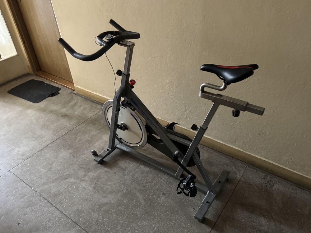 Rower stacjonarny spinningowy Domyos VS 730 decathlon rowerek