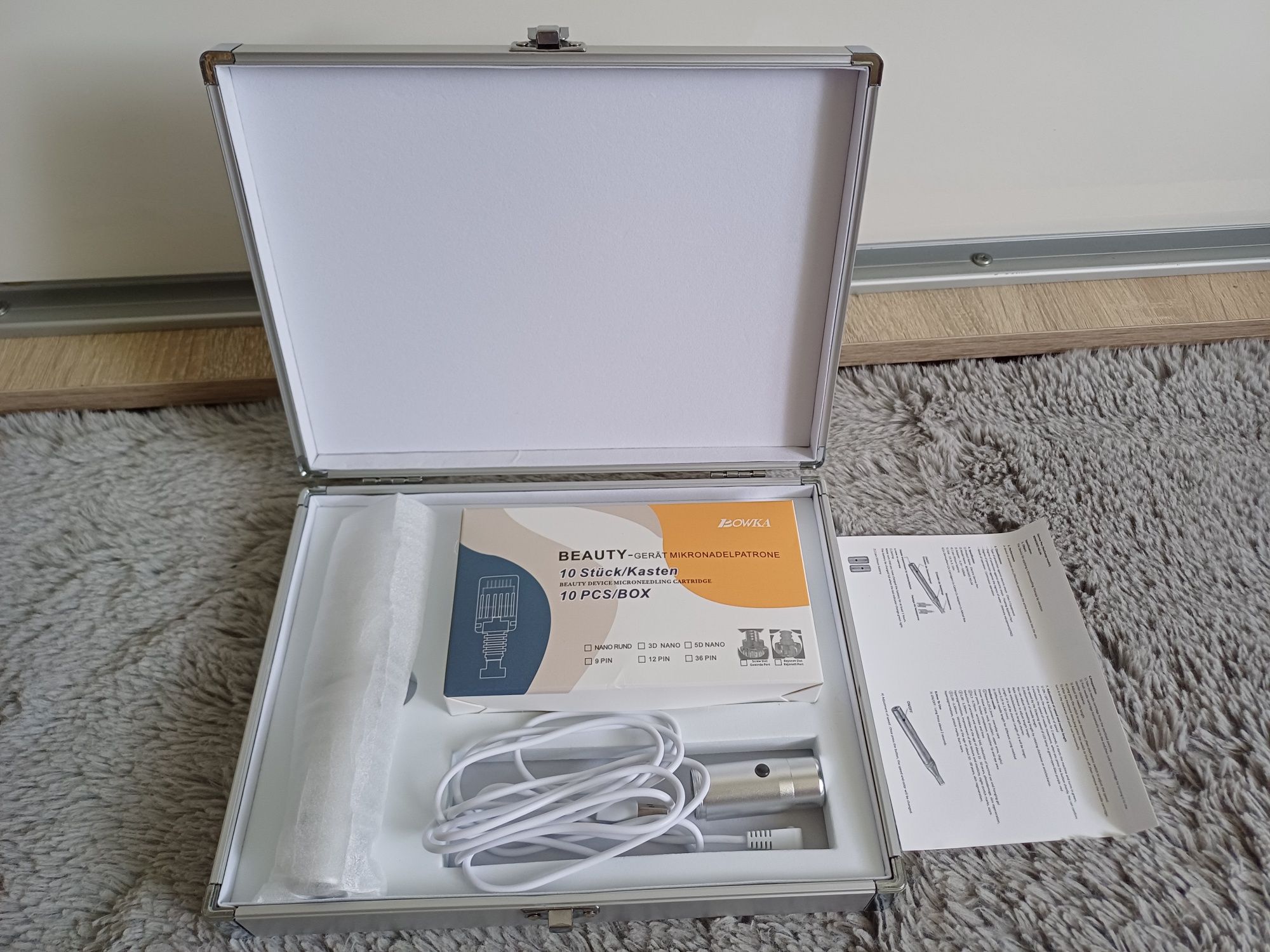 Elektryczny Derma Pen- elektryczne urządzenie do mironakłuwania skóry