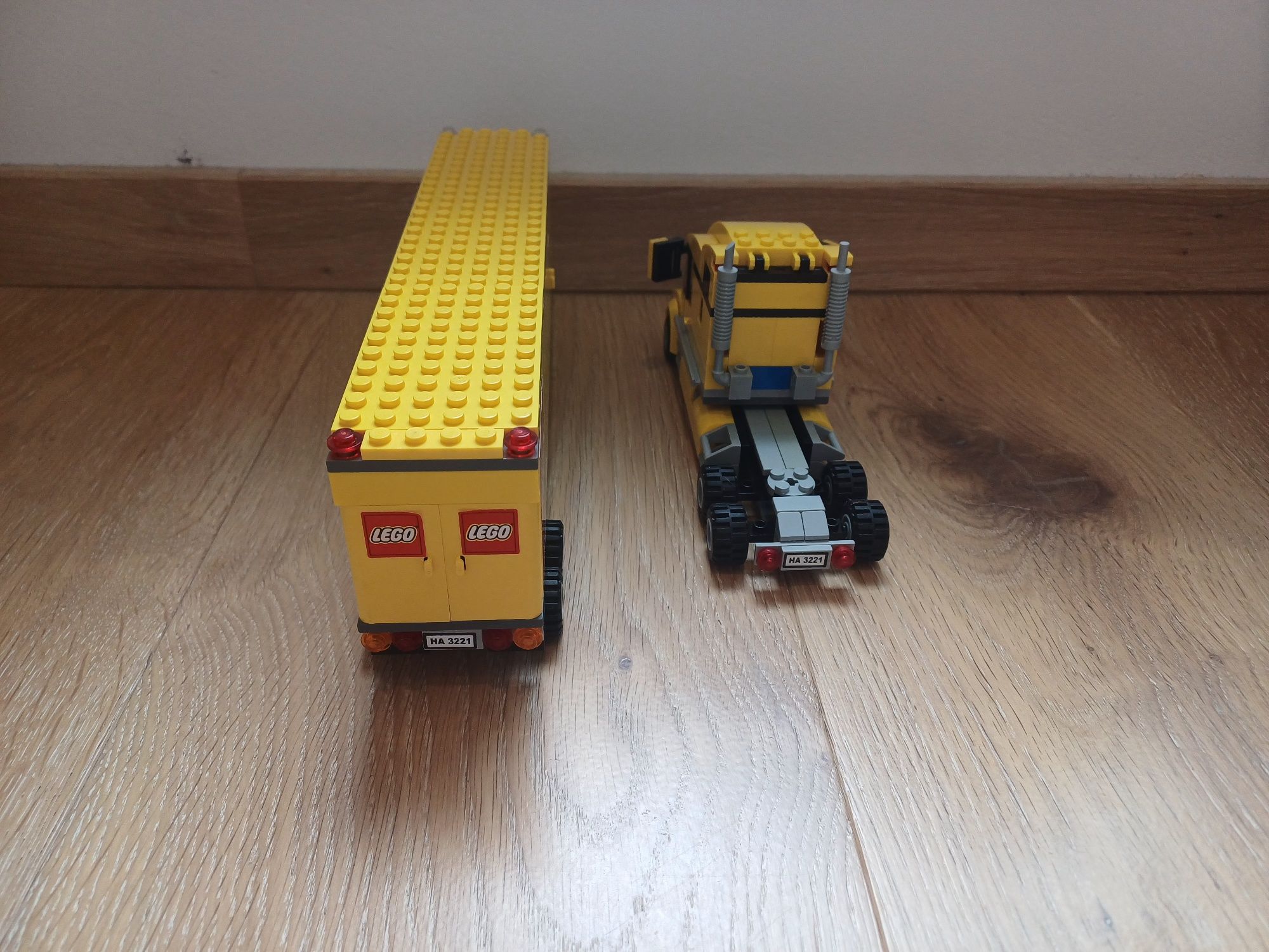Lego city 3221 LEGO Truck
