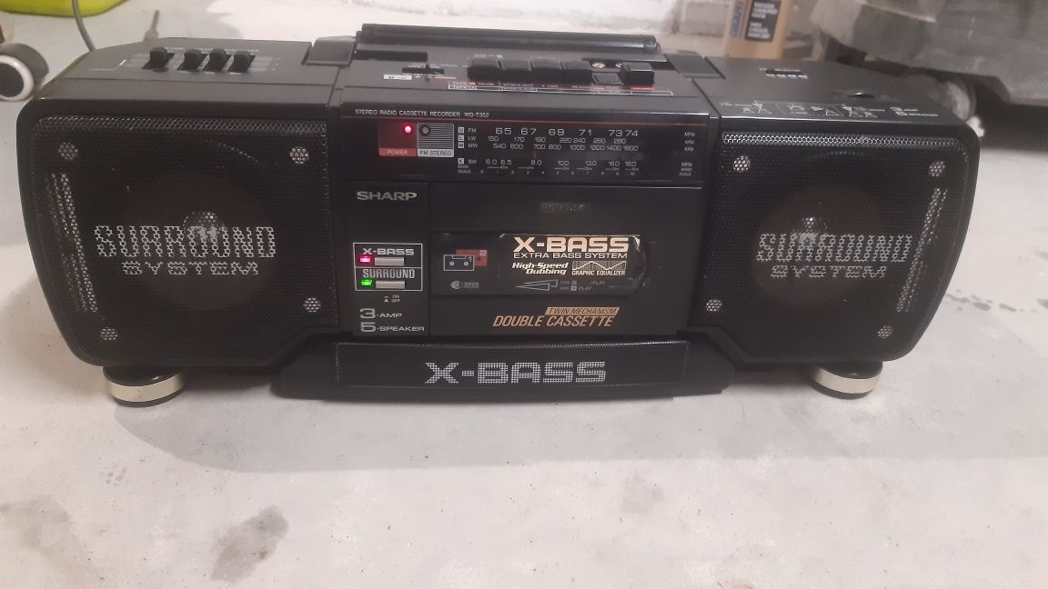 Radiomagnetofon Sharp