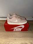 Buty Damskie Nike Ebernon Low nowe rozmiar 40