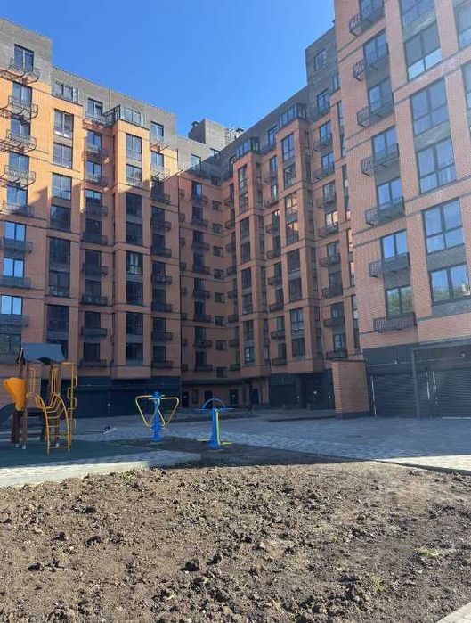 Продам простору   3к квартиру ЖК Аржанова, пр. Слобожанського.