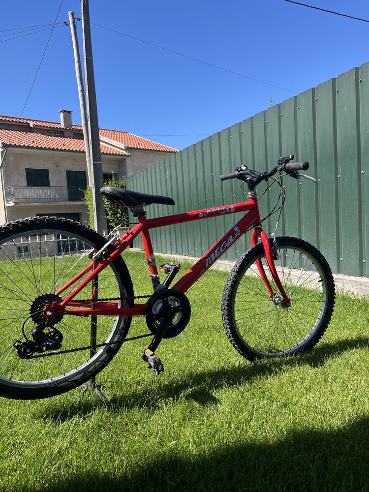 Bicicleta Mega Aro 24 (negociável)