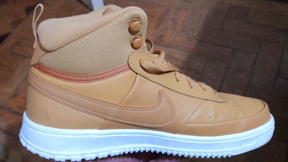 Nike Court Vison Mid Winter tamanho 44