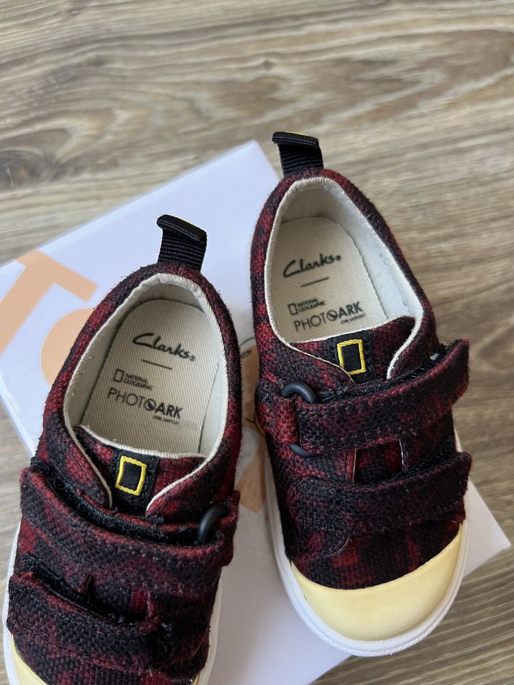 Продам дитячі кеди кросівки Clarks 20,5 розмір