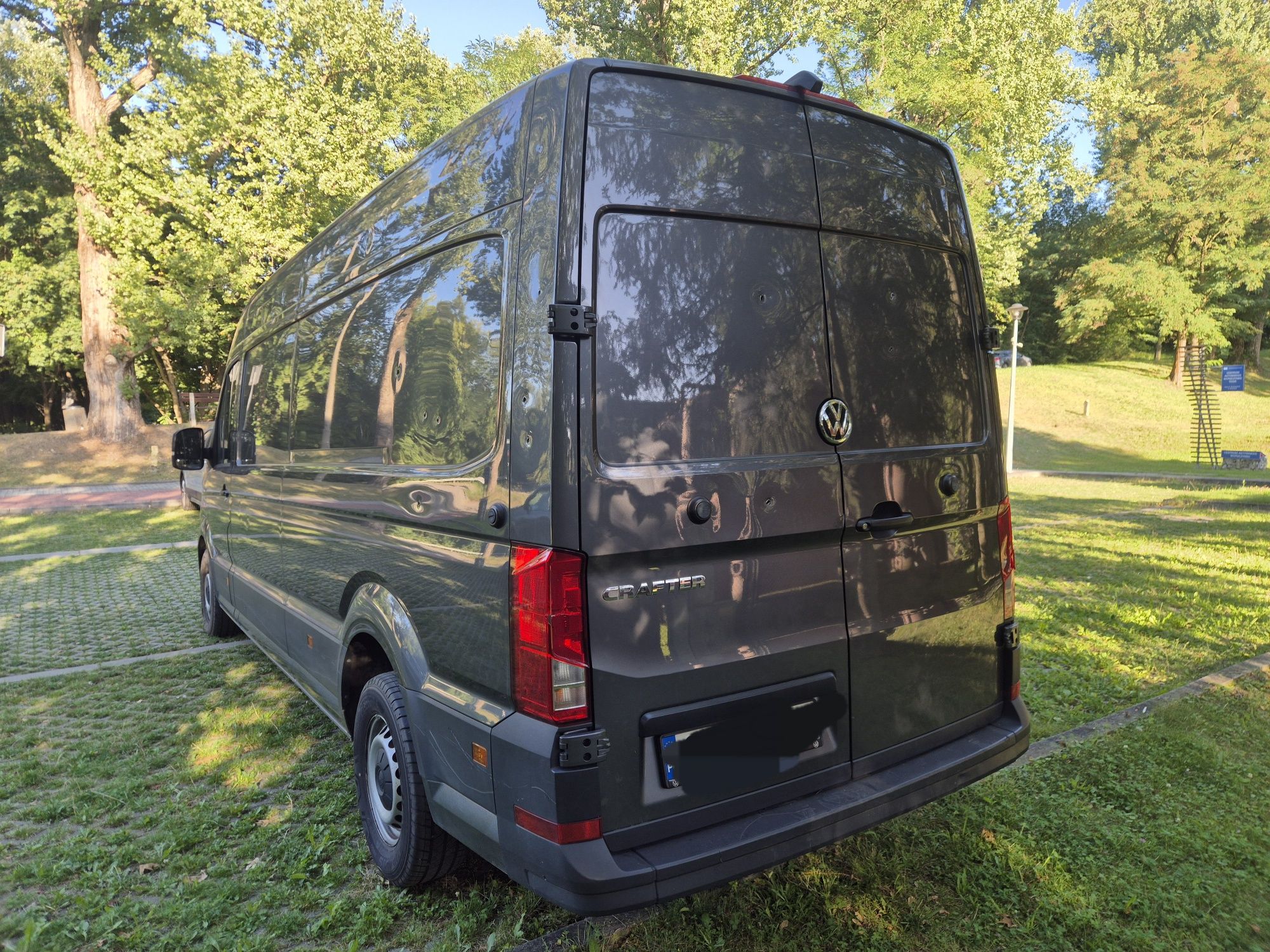 Volkswagen Crafter 2.0 salon PL 1wł2023r. Webasto Łóżko Camera man tge