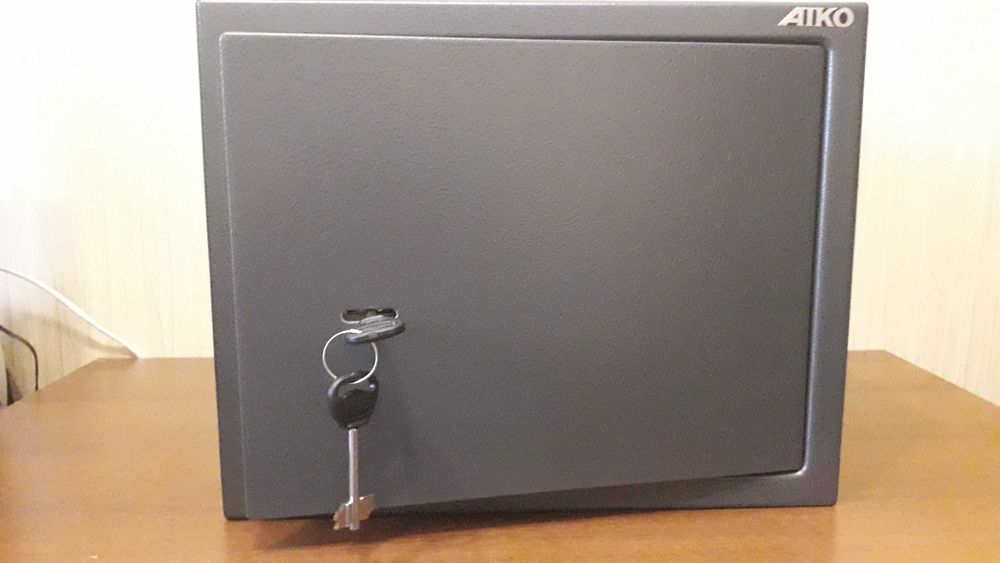 Сейф АІКО модель Т 280 KL