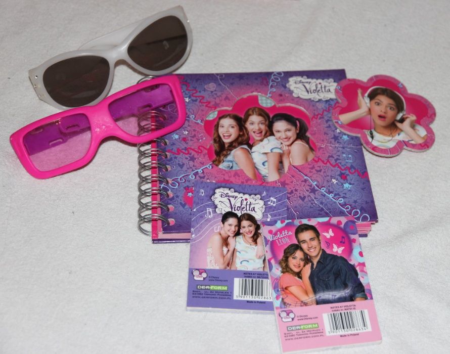 Zestaw Violetta - 8 szt bluzki ,okulary , czapka, notesy ,portmonetka