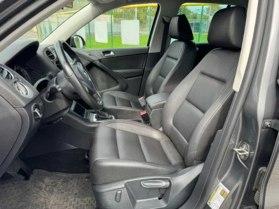 Volkswagen Tiguan SE 4Motion      2014