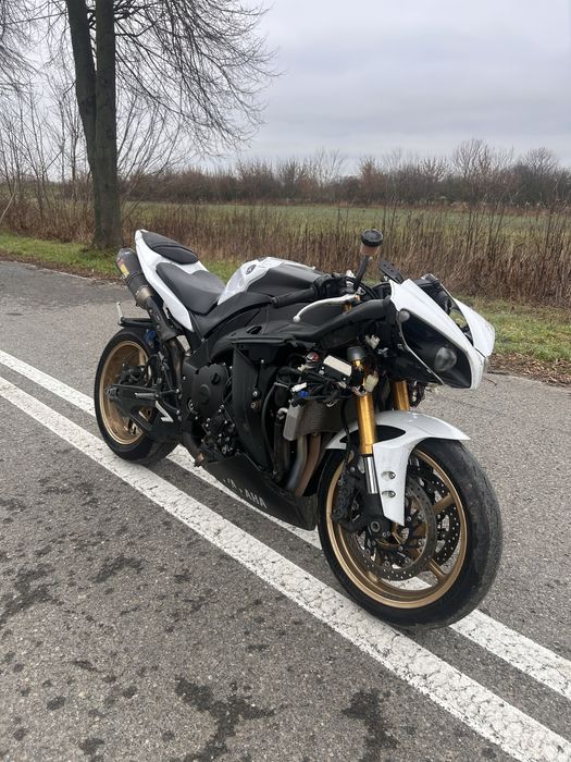 Yamaha R1 RN22 Lift Akrapovic quickshifter „06/2014r”