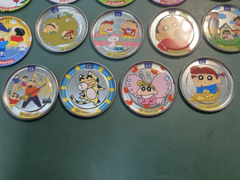 Brinquedo Conjunto 24 Tazos Shinchan