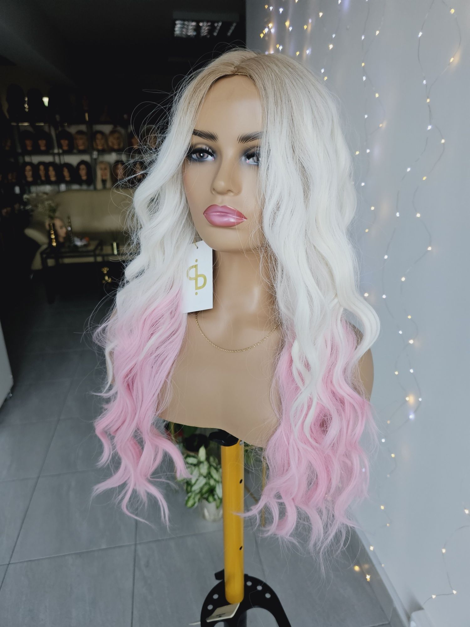 Długa peruka fale loki mleczny blond róż blond 3D Barbie Paula sesja