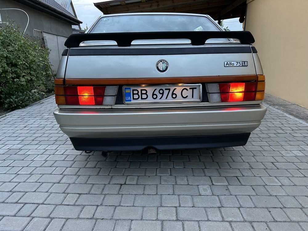 Alfa romeo 75 1,8