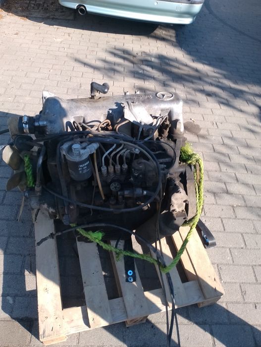 Silnik Mercedes MB 100 207d 207 Kaczka 2.4d 2.4 diesel
