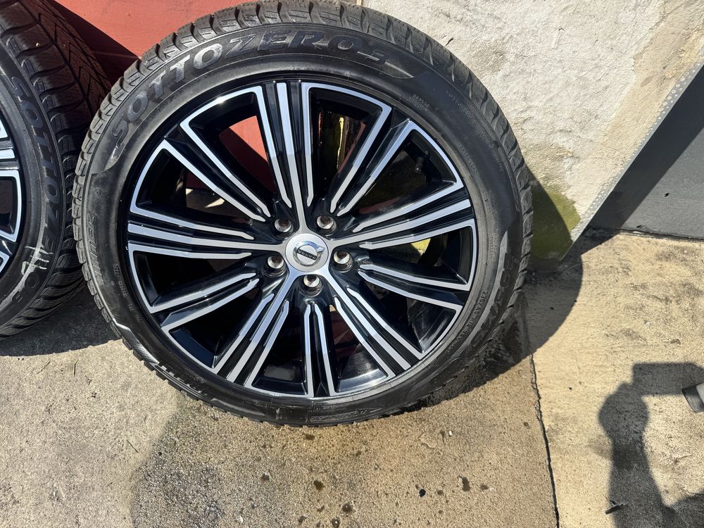 Volvo s60 v60 s90 v90 R-design zimowki 18 cali