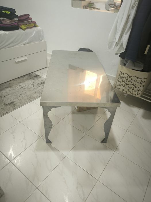 Mesa de centro retangular