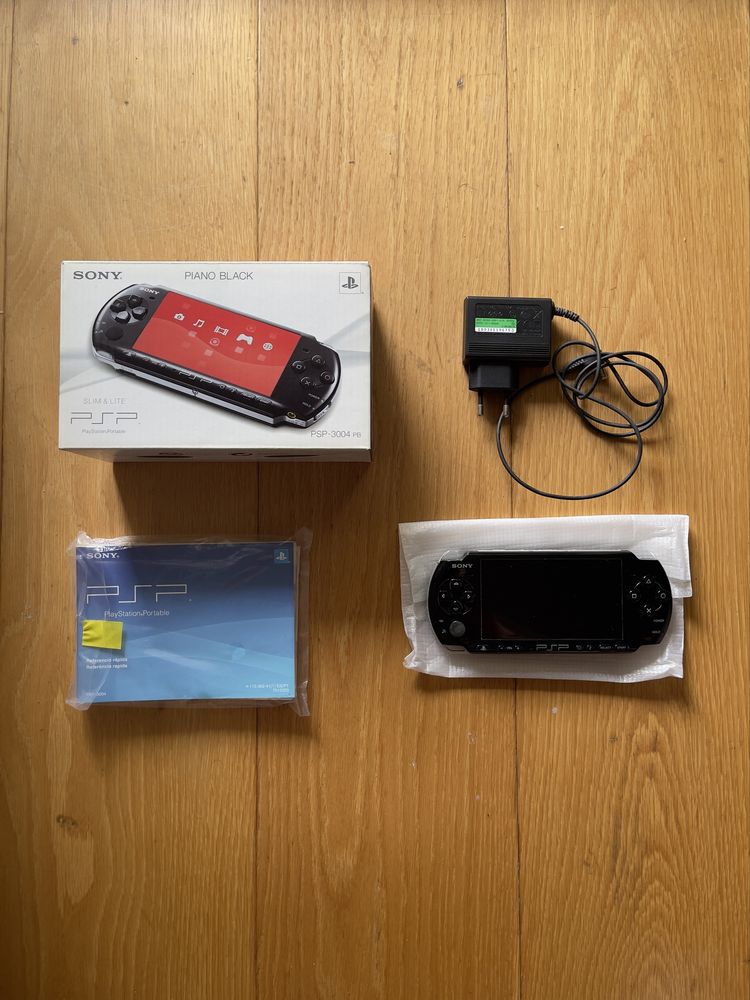 Psp 3004 (em caixa) + caixa original com manuais + carregador + sd4gb