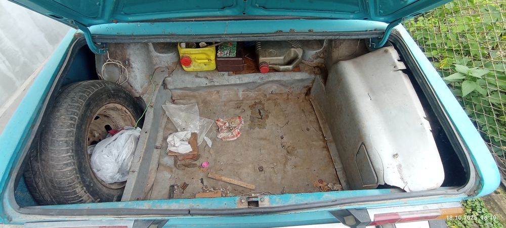 Авто.  ВАЗ 2106 1.3см