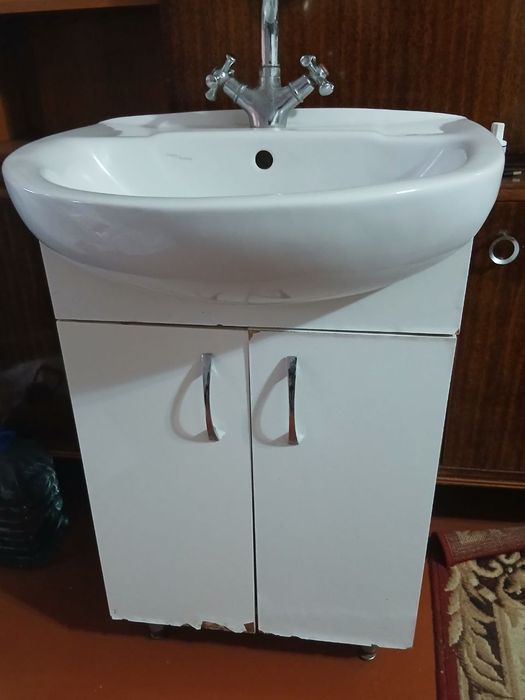 Тумбочка+раковина для ванної кімнати