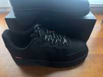 Nike Air Force 1 x Supreme – czarne 42r.