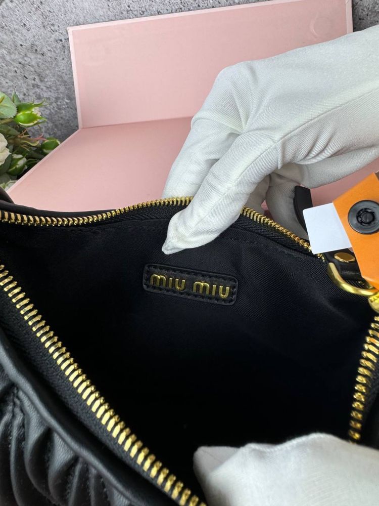 РОЗПРОДАЖ Новенькі Сумочки Miu Miu Leather