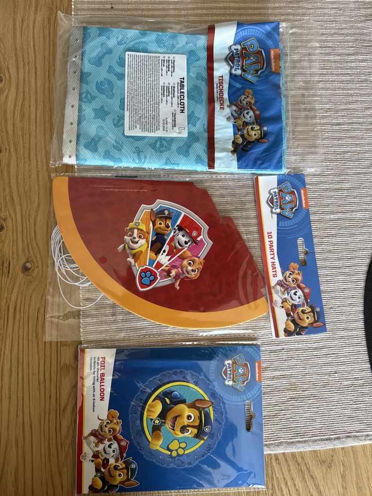 Kapelusze imprezowe, obrus, balon psi patrol, urodziny